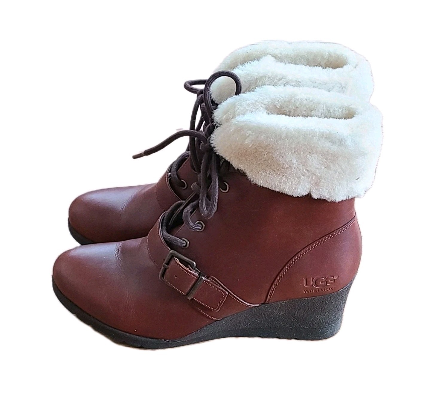 UGG Janney Brown Boots Womens 8.5 Leather & Sheepskin Lace Up Wedge Ankle Bootie
