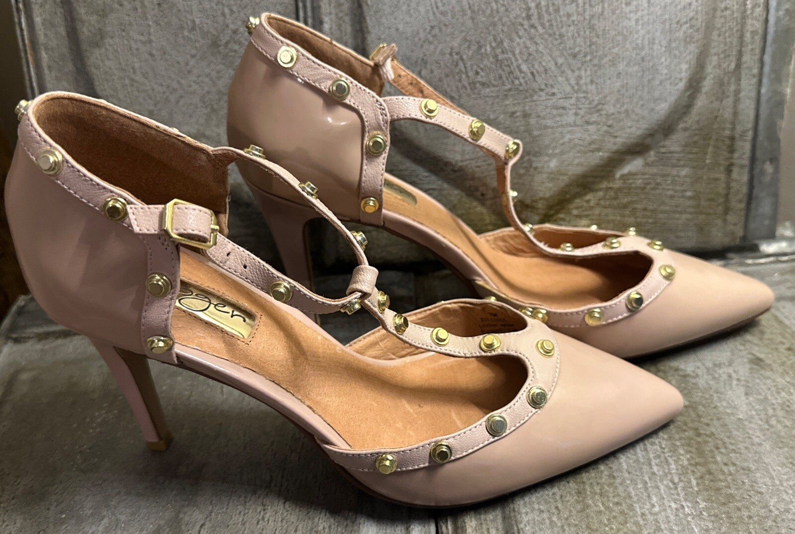 Halogen Hamartine-Lea Shoes in Pale Pink Patent Gold Studded Size 7M Preowned