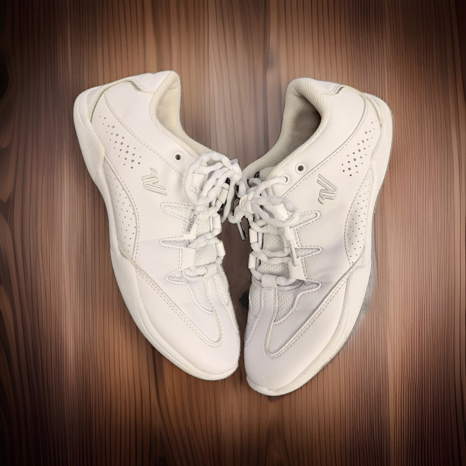 Varsity Spark Women’s White Low Top Athletic Cheer Tennis Shoes US 7.5