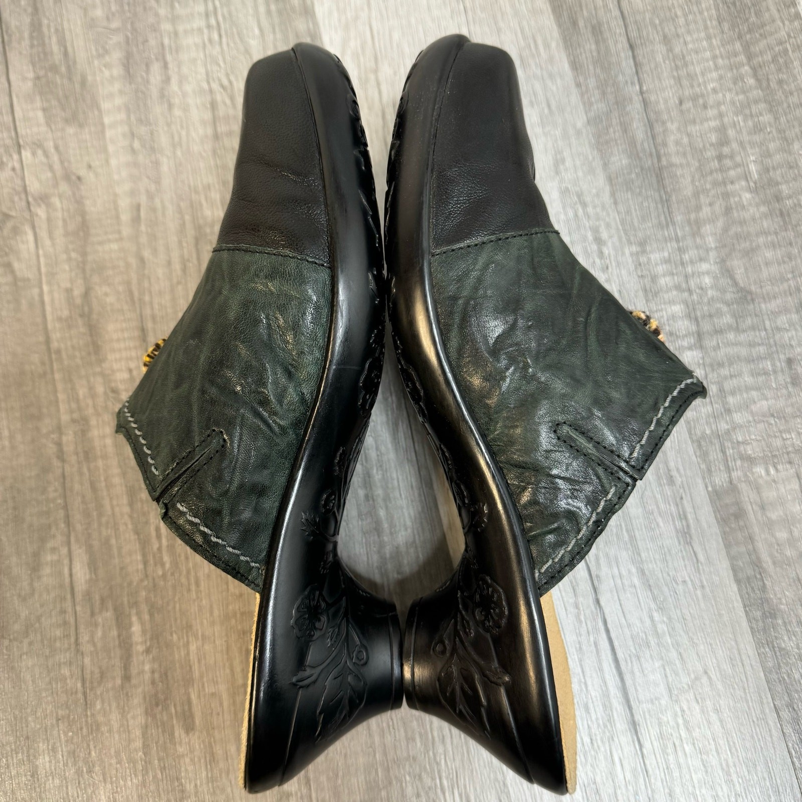 Think! Green Black Brown leather mule clog slip on shoes Size 37/ US 6