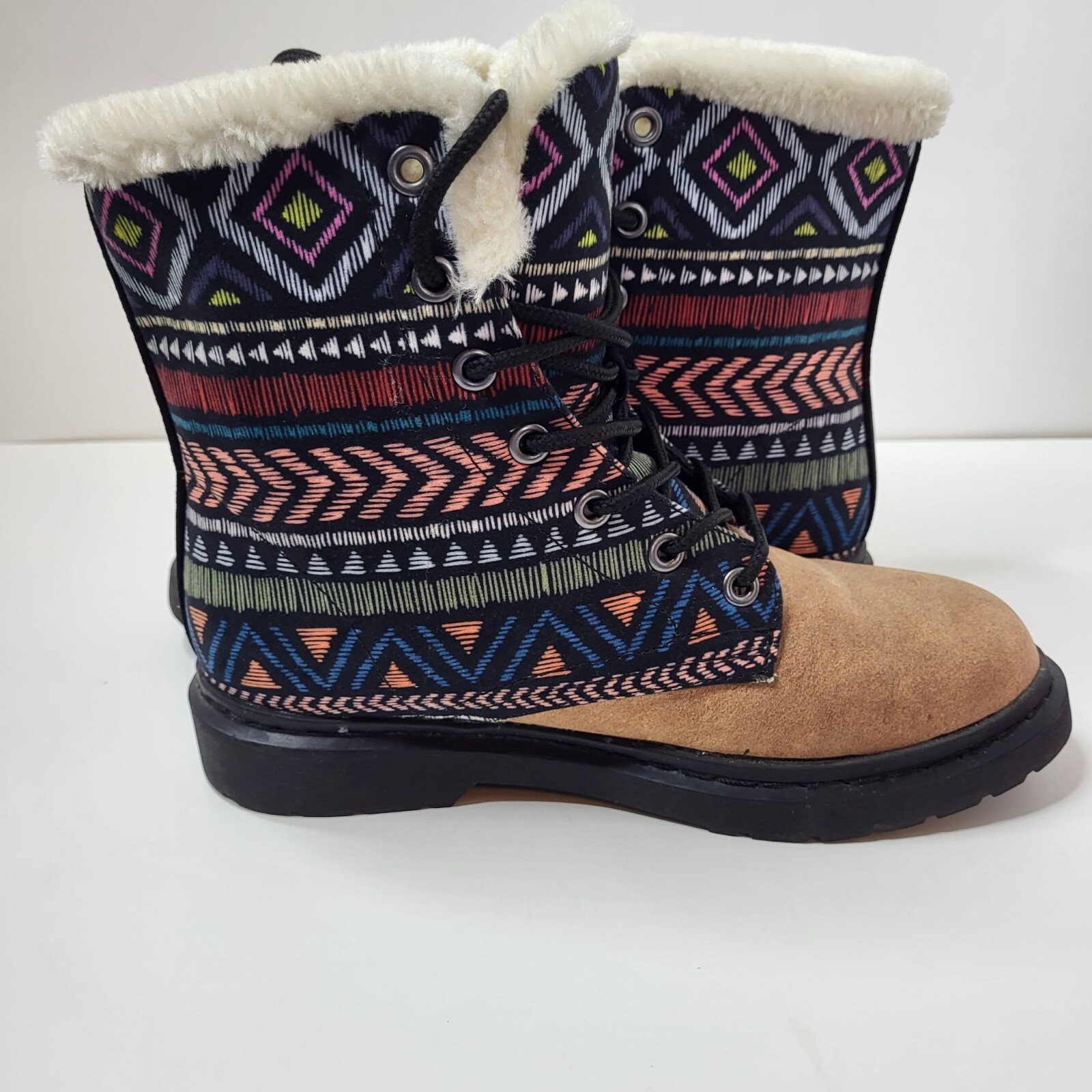 Yes We Vibe Bohemianism Winter Boots Brown Unisex Men’s US Size 7.5 Women’s 9