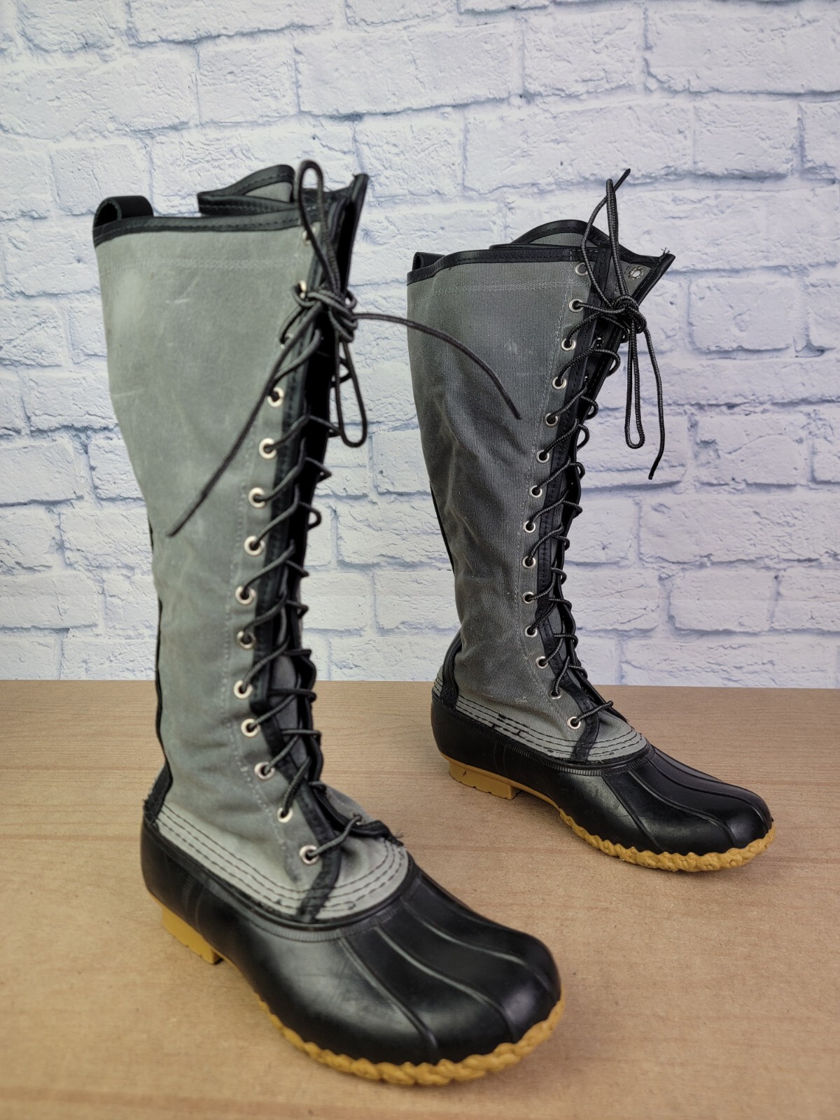 LL Bean Women’s Signature Waxed Canvas Maine Tall Hunting Boots Size 7 M