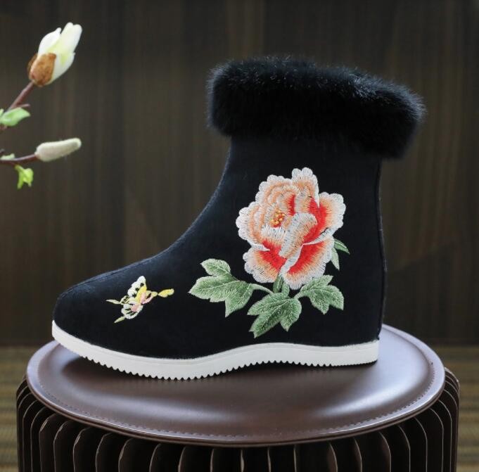 Fall/ Winter Women Chinese Folk Fleece Boots Embroidered Flower Flat Shoes Warm