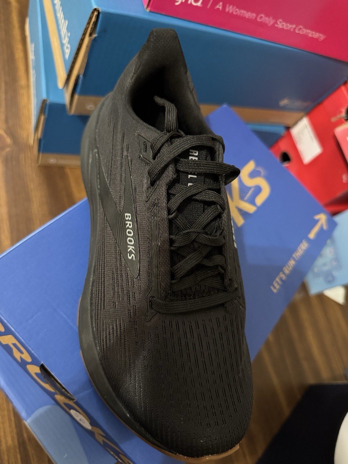 Brooks Revel 8 Womens Triple Black Running Walking Mesh Sneakers 120456-1B-072