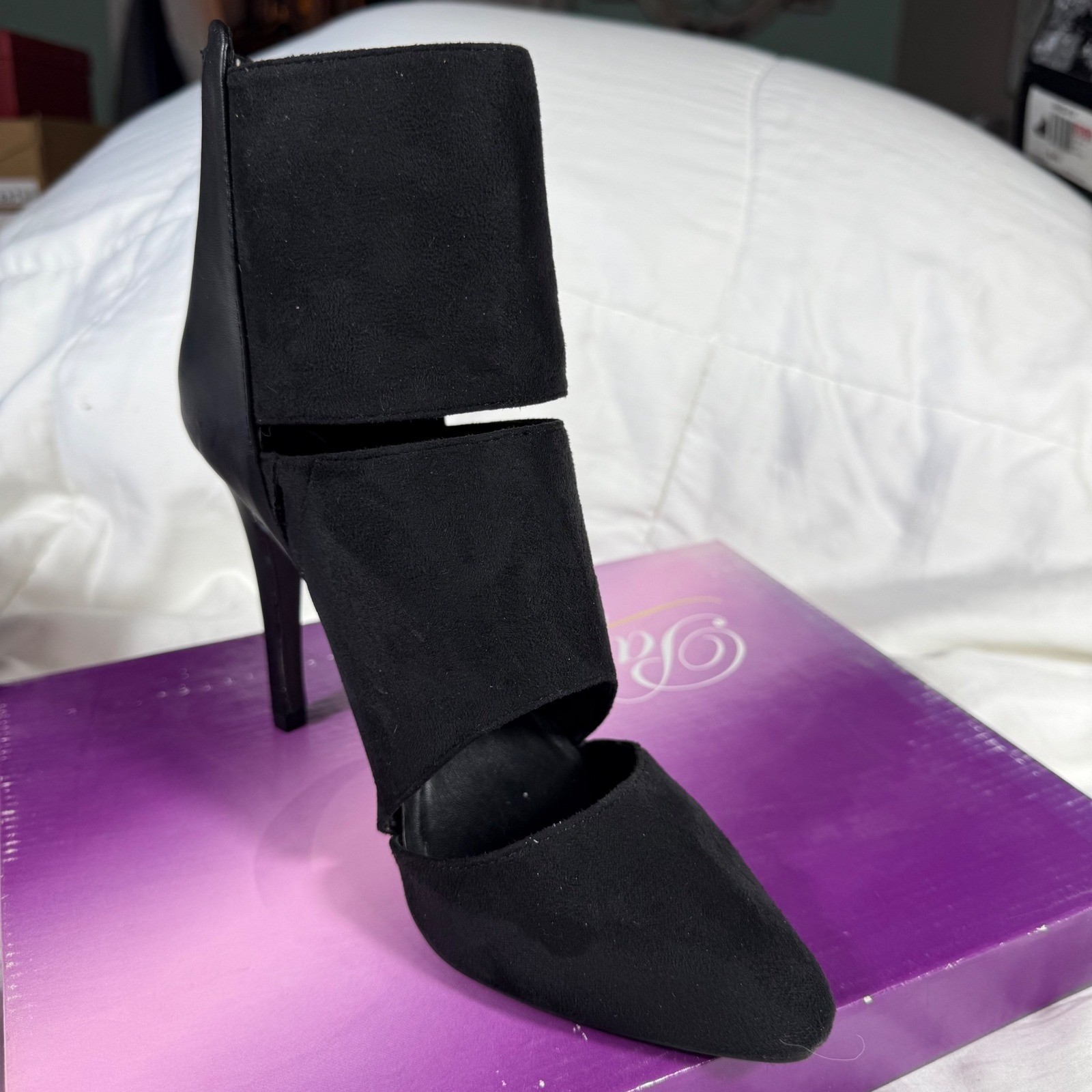 NIB Paprika Ainsley Black Cutout Ankle Boots Stiletto Heel Women’s Size 8.5M
