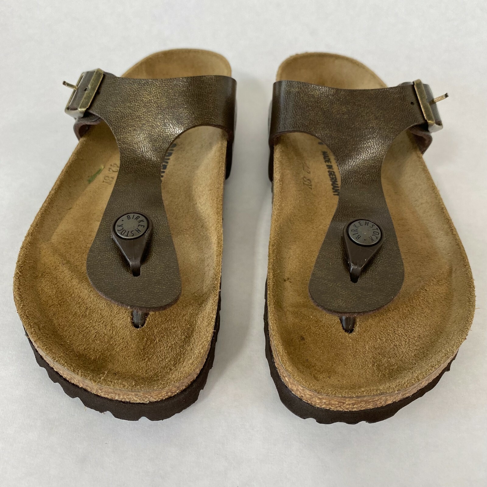 New With Box Birkenstock Gizeh Golden Brown Regular – Select Size