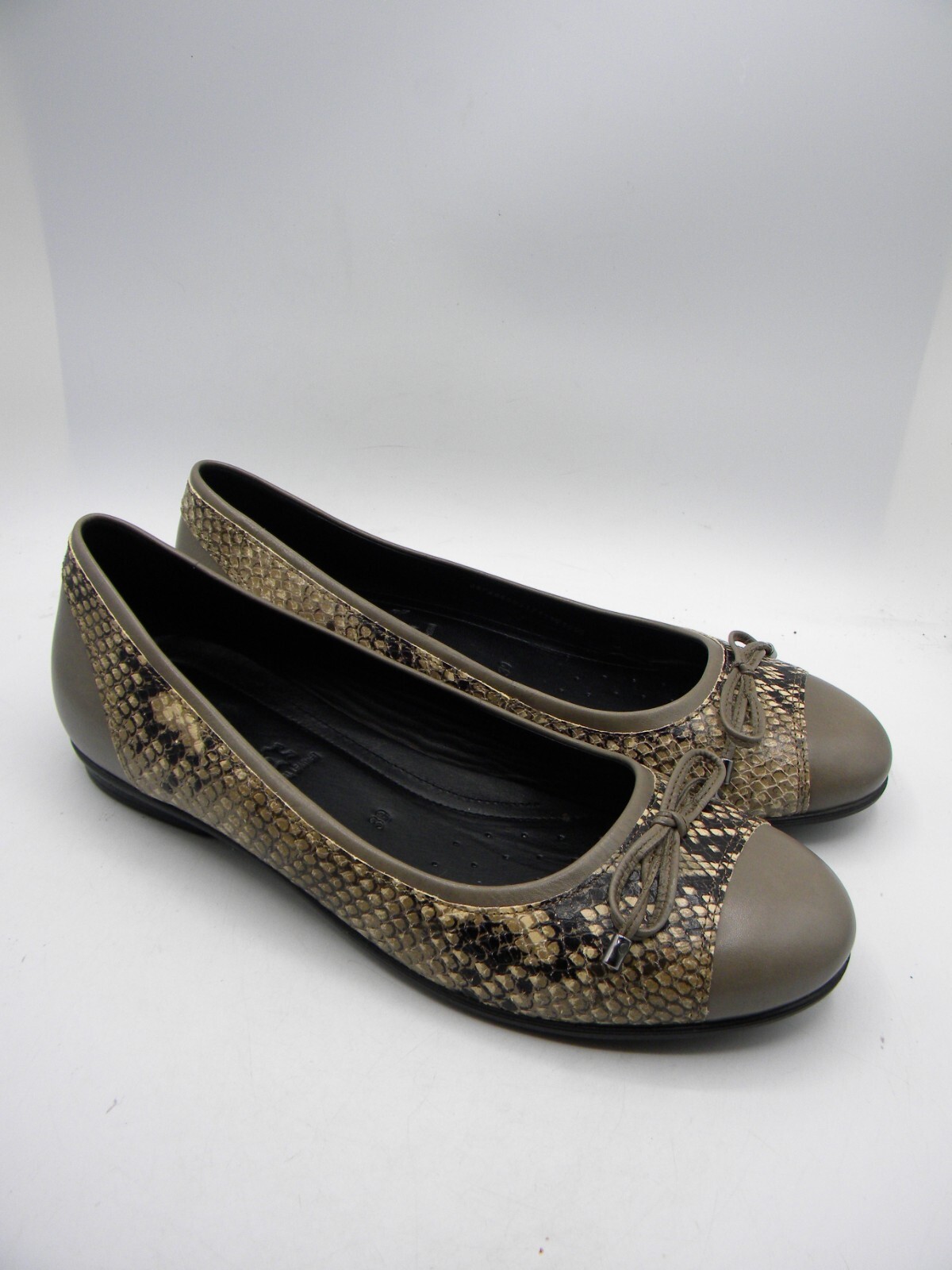 ECCO Touch Ballerina Snake Print Leather & Sage Cap Toe Ballet Flat Sz 39 NEW
