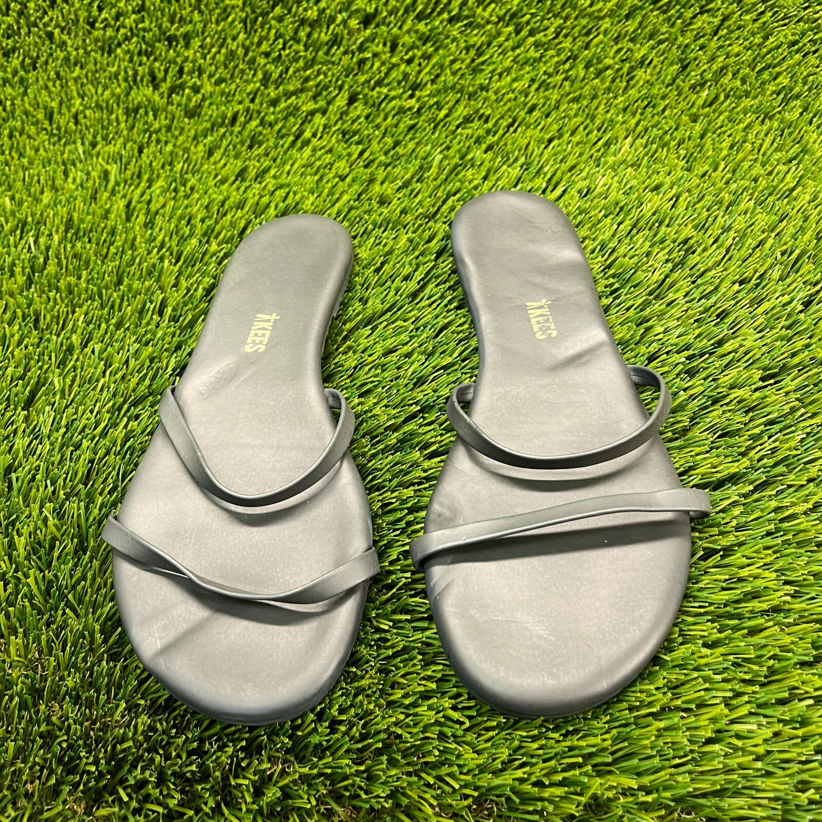 Tkees Gemma Womens Size 9 Gray Beach Walking Outdoor Flip Flops Slide Sandals