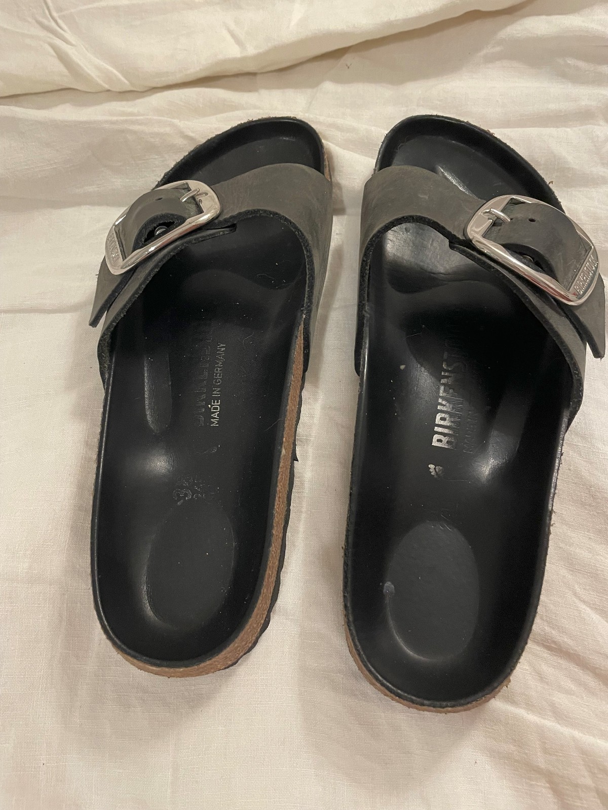 Birkenstock Madrid Big Buckle Sandals – Black Oiled Leather – EU 38 (7-7.5)