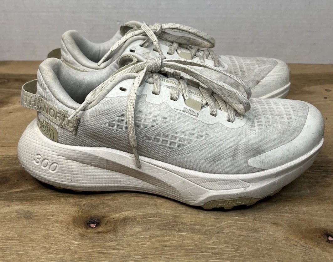 The North Face Altamesa 300 Women Athletic Trail Running Shoes Sz 7 White Dune