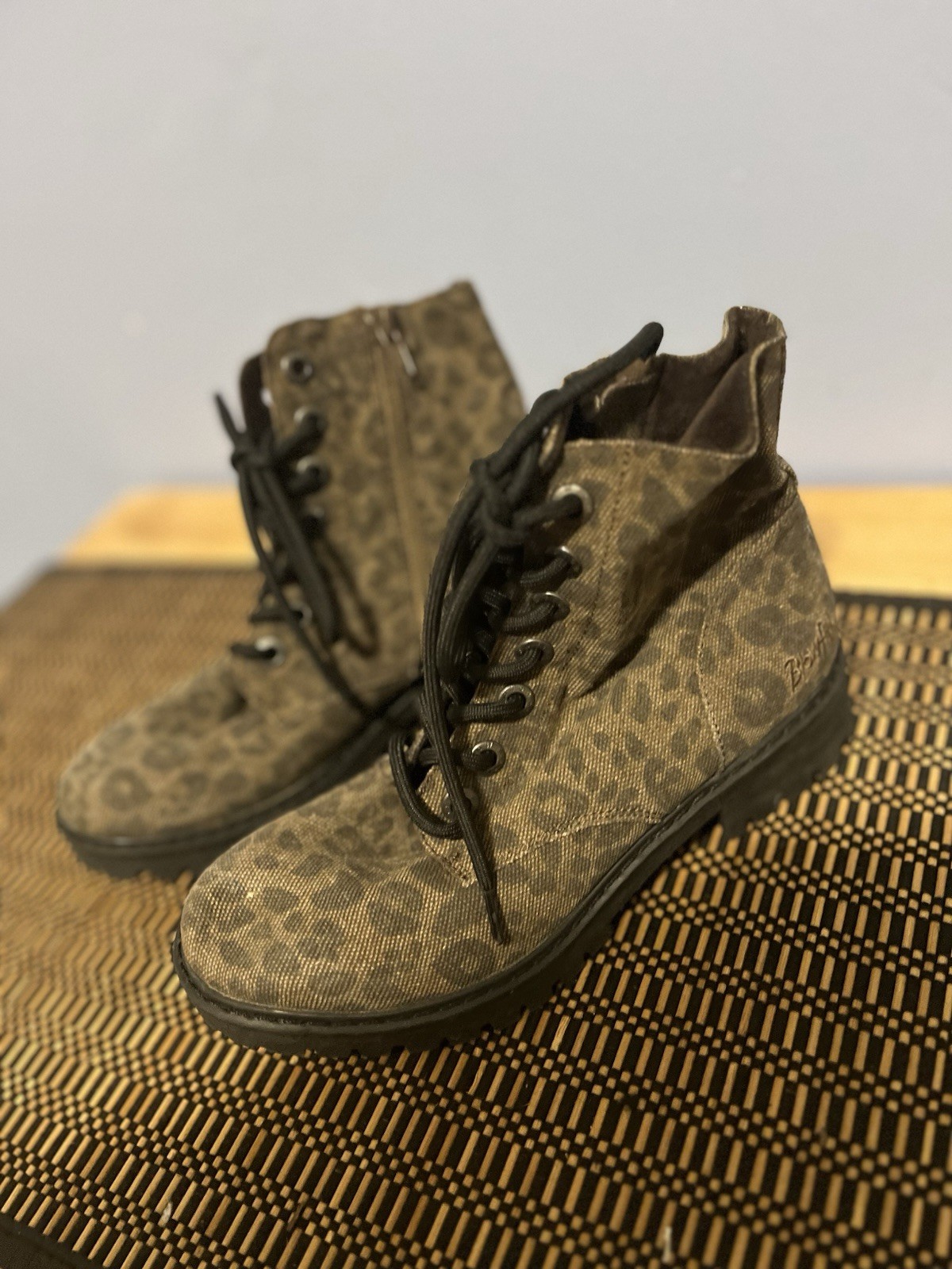 Blowfish Leopard Animal Print Canvas Combat Ankle Lace-Up Side Zip Boots US 6
