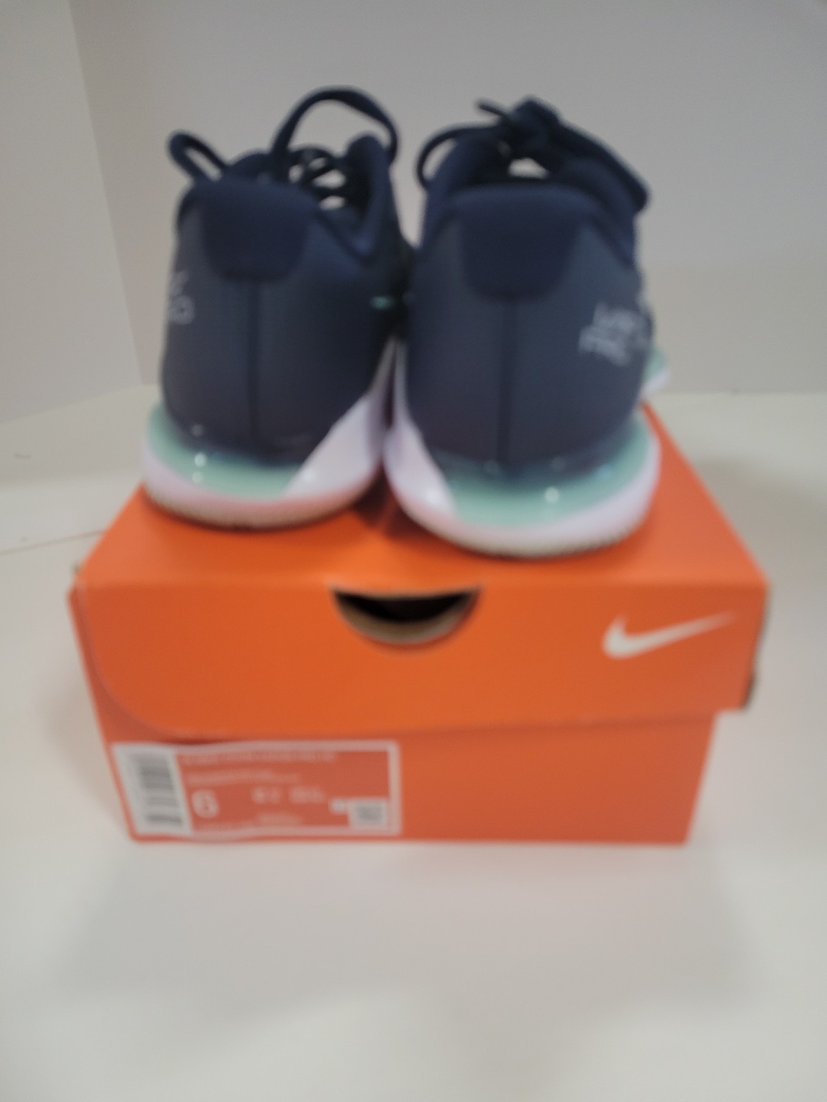 Size 6 – NikeCourt Air Zoom Vapor Pro Obsidian Mint Foam W