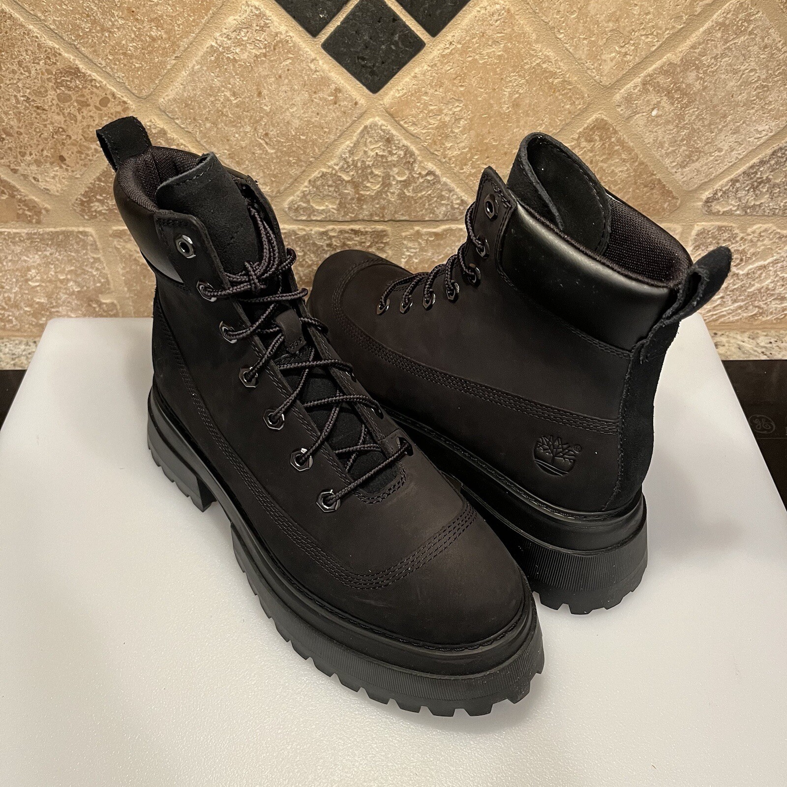 Timberland Sky 6 Inch Lace Up Platform Boots Black Nubuck Women 9.5 NIB TB0A428J