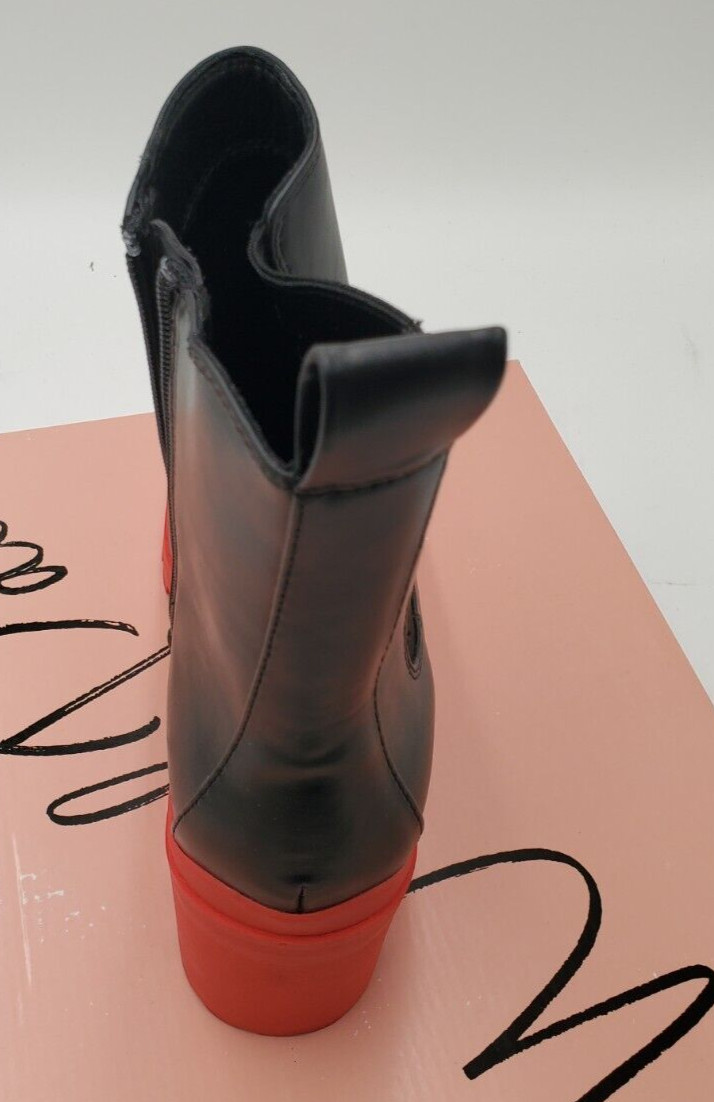 Wild Pair 9.5 Women’s Brooklan Black Chelsea Boots Shoes Medium (B,M)