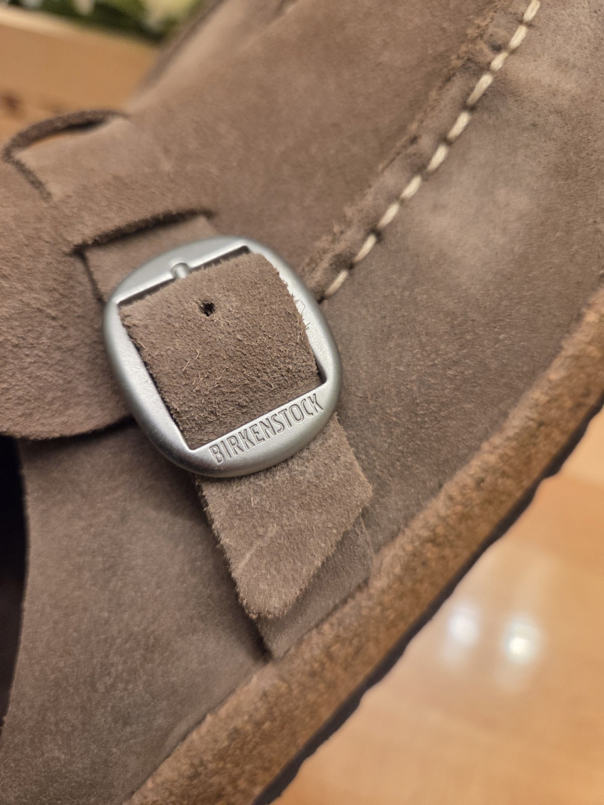 Birkenstock Buckley Suede Clogs Neutral Taupe Women’s Size EU 38