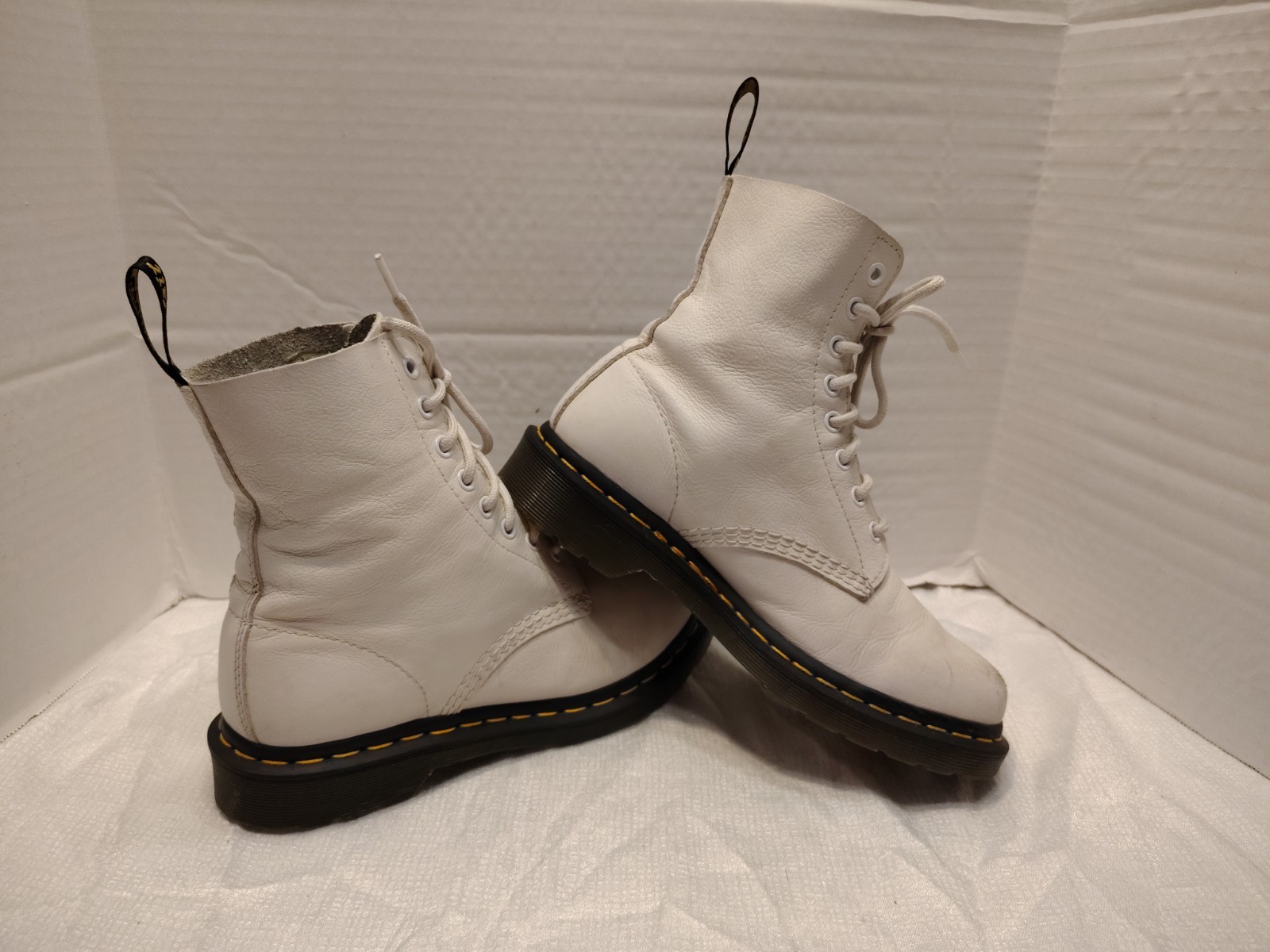 Dr. Martens 1460 Pascal Virginia Leather Boots For Women # 7 US Lace-up