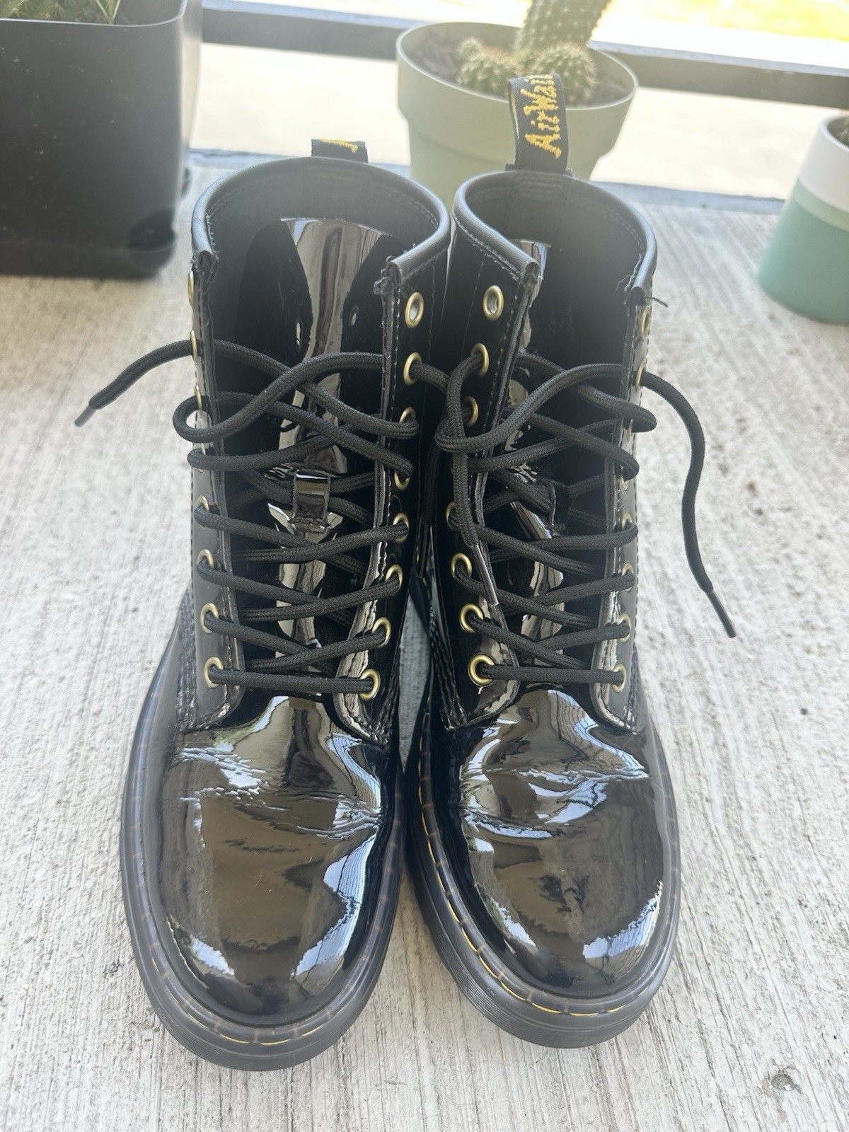 Dr. Martens Zavala Black Patent Leather Boots Women’s US 7 Lace Up Combat
