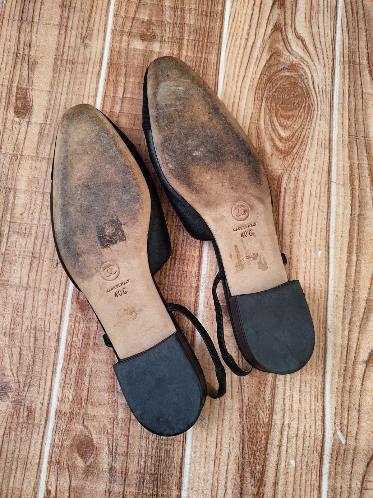 CHANEL Slingback Grosgrain CC Cap-toe Black Leather Flats EU 40 US 9.5