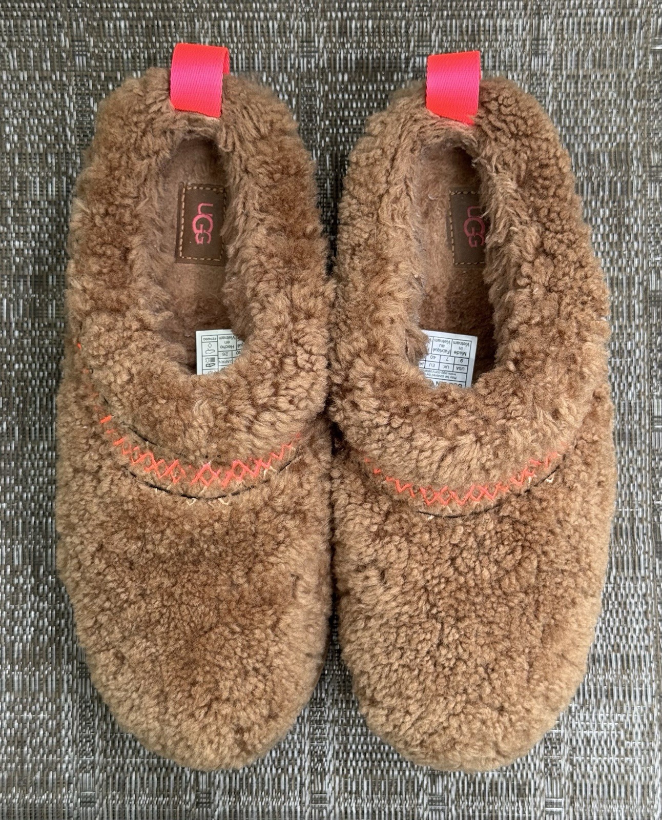 Ugg Tazz Braid Platform Slippers Hardwood Size 9 EUC!