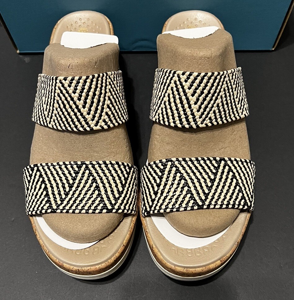 New Bzees Womens Resort Black-Ivory Slip On Flats Shoes 9.5 Medium (B,M)