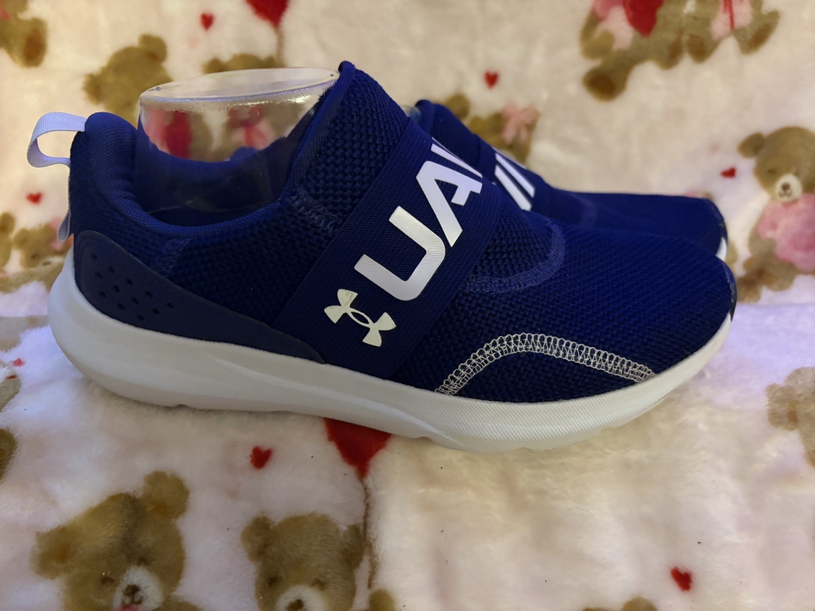 Unisex UNDER ARMOUR Navy Blue Sneakers/White Trim in Size 8.5 made in Indonesia!