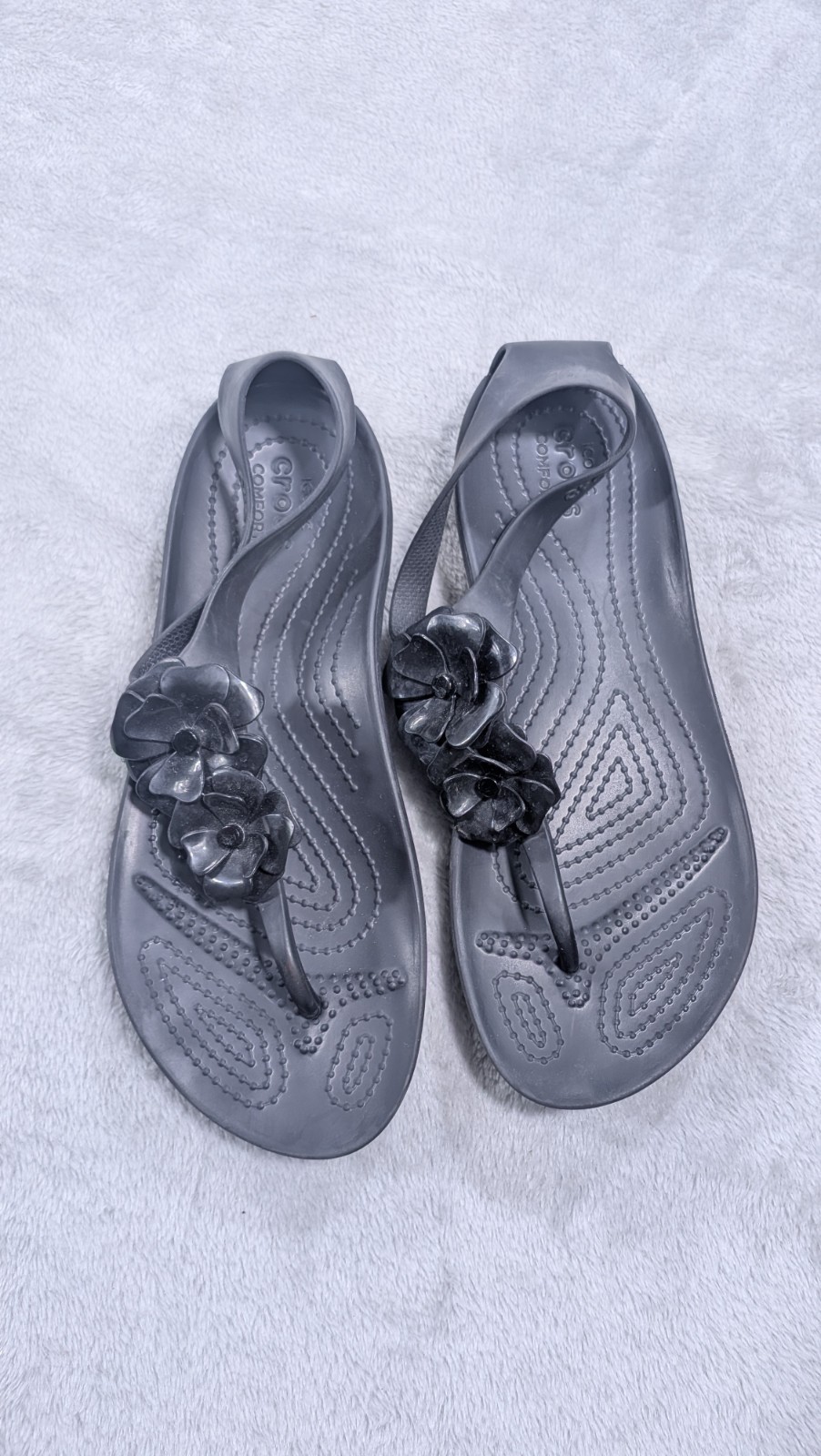 Crocs Rhonda Floral Wedge Sandals Womens Size 7 Black Slingback Thong Flip Flop