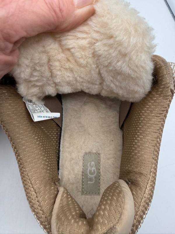 UGG Women’s Lowmel Sneakers Sand Size 11