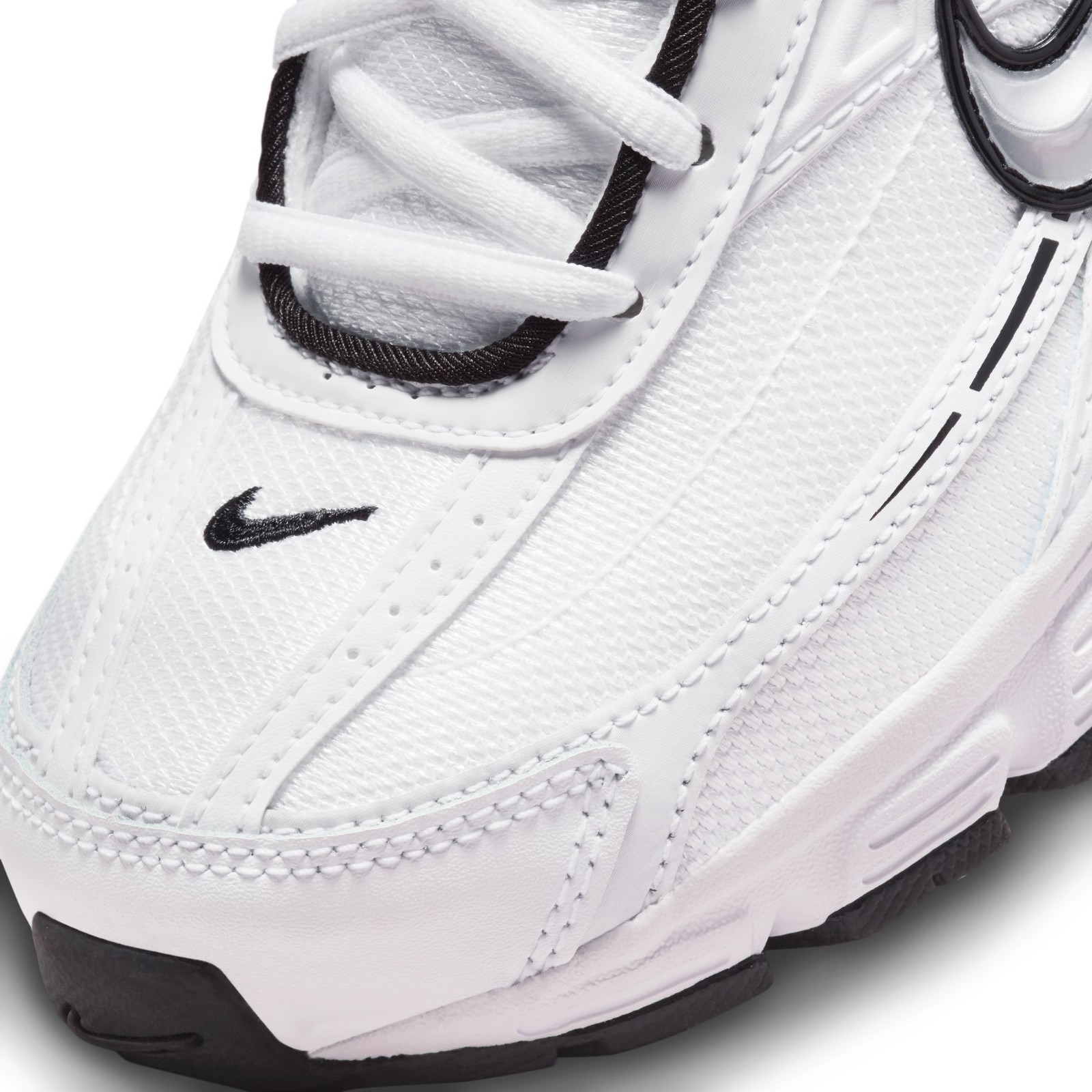 Nike Women’s INITIATOR FQ6873-101 WHITE METALLIC Athletic Sneaker Shoes