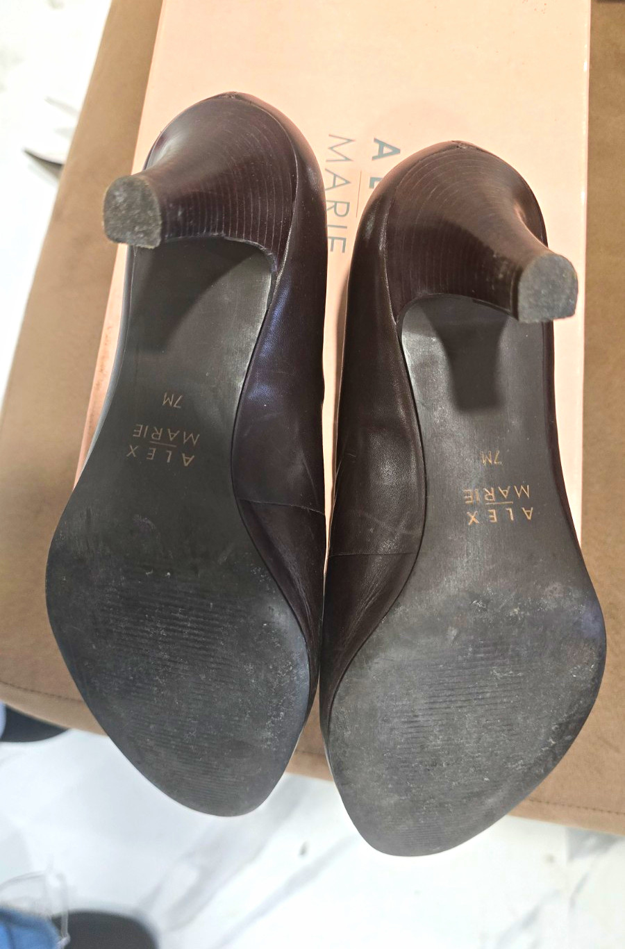 Alex Marie Women’s Brown Leather Pump Heels Size 7 Slip-On Closed Toe