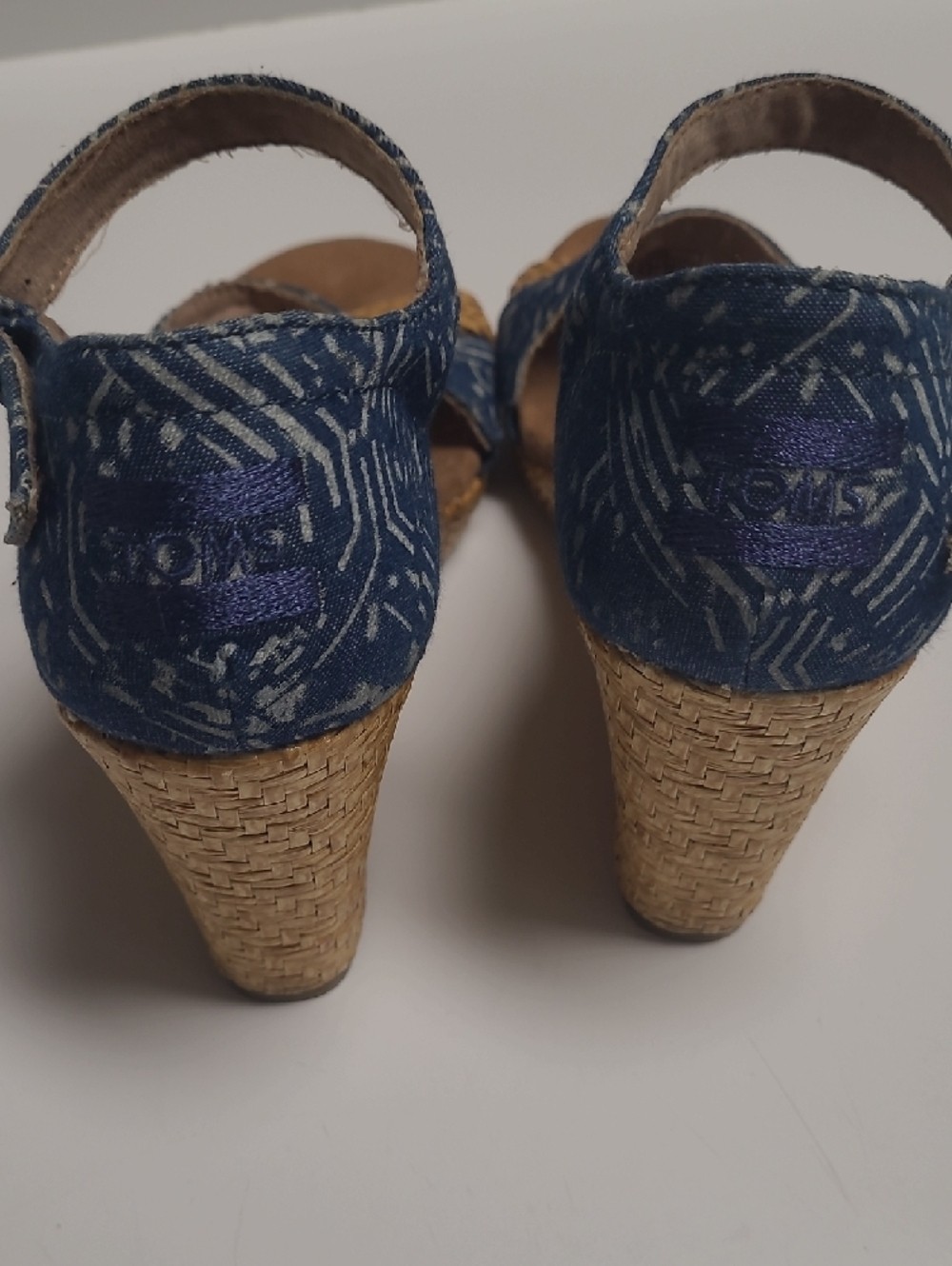 TOMS Navy Batik Denim & Beige Wedge Sandals with Braided Tan Strap – Size 6.5