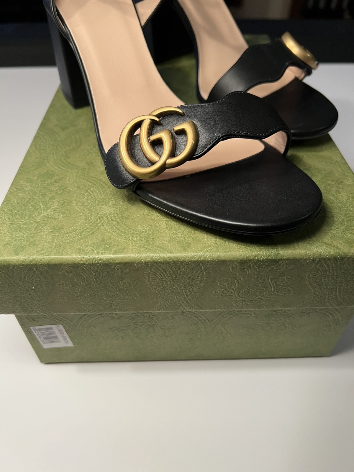 GUCCI GG Marmont Black Leather Block Heel Sandals – Size 40 – New in Box