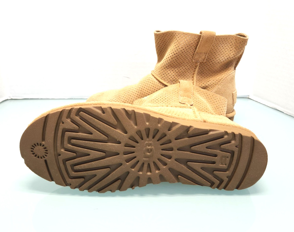 UGG classic unlined perforated mini tan suede ankle boots New Sz 7