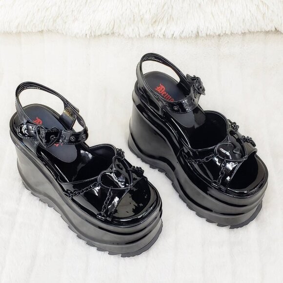 DEMONIA Wave 09- 6″ Platform Goth Heart Chain Sandals Shoes Black Patent
