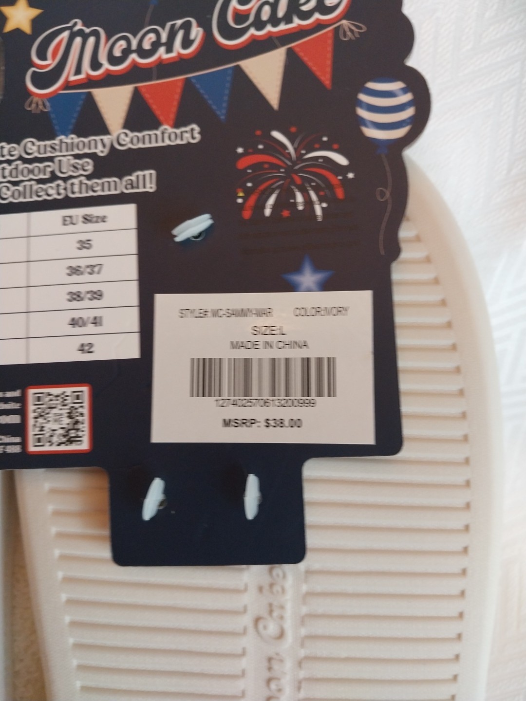Patriotic USA Slippers Stars Ribbons Red White Blue Moon Cake Women’s 9-10 L NEW