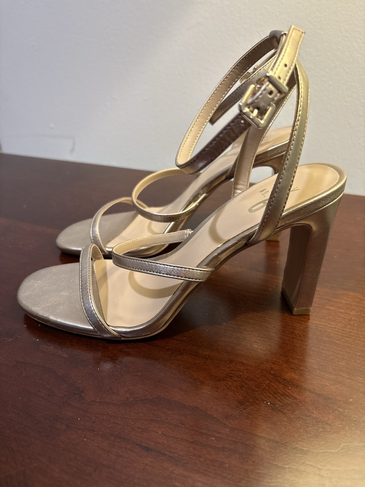 Mix No. 6 Aliciana Women Ankle Strap Block Heels Gold Sandals Size 7 M Summer