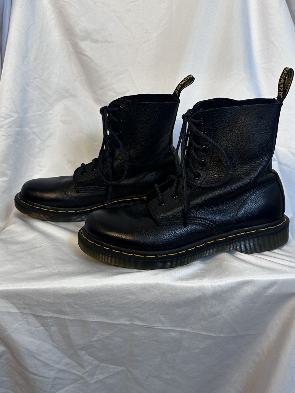 Dr. Martens Pascal 1460 Virginia Leather Boots for Women, Size US 7 – Black -…