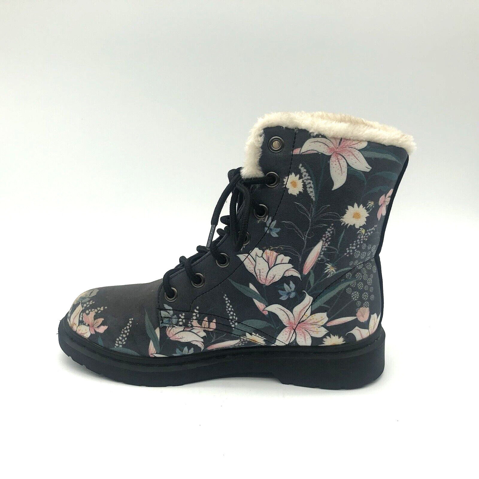 Yes We Vibe Boots Women’s 6.5 Charcoal Gray Lilly Floral Vegan Leather Print