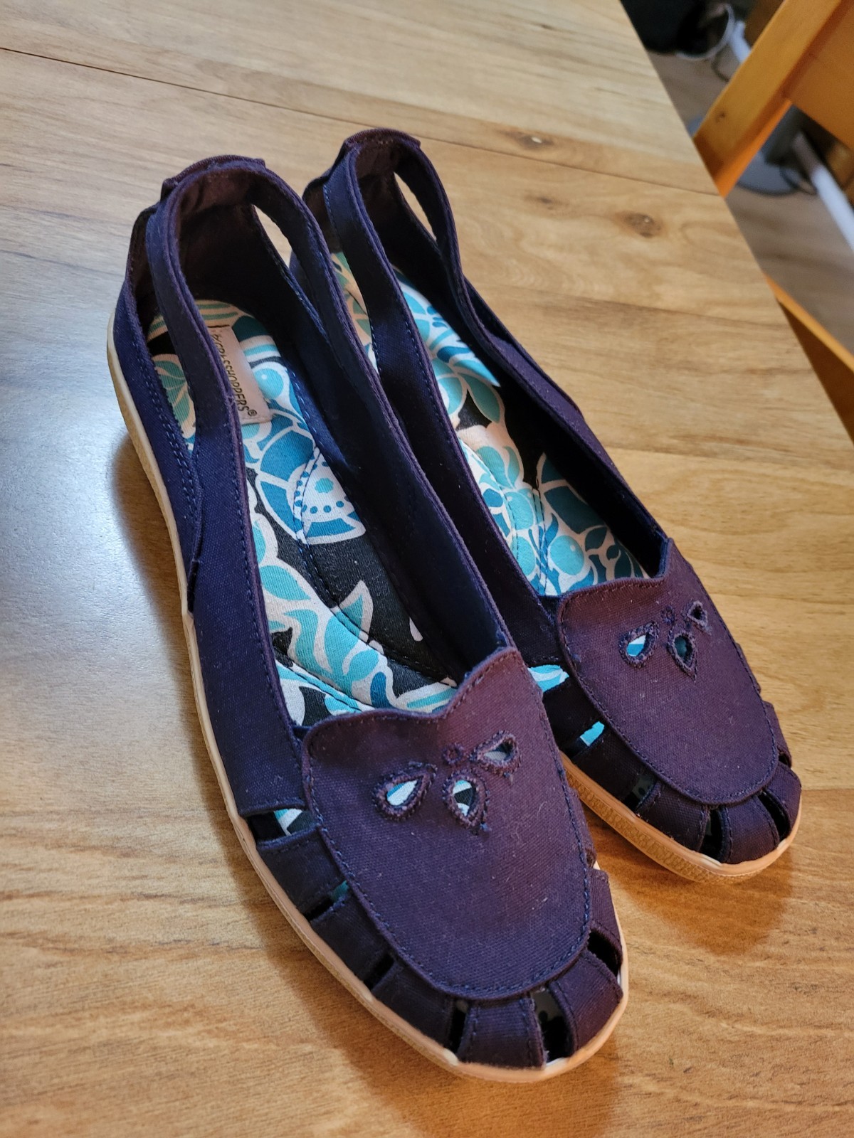 Slingback Ventilated Shallow Toe Wedged Flats By Grasshopper Sz 9M VERY CLEAN