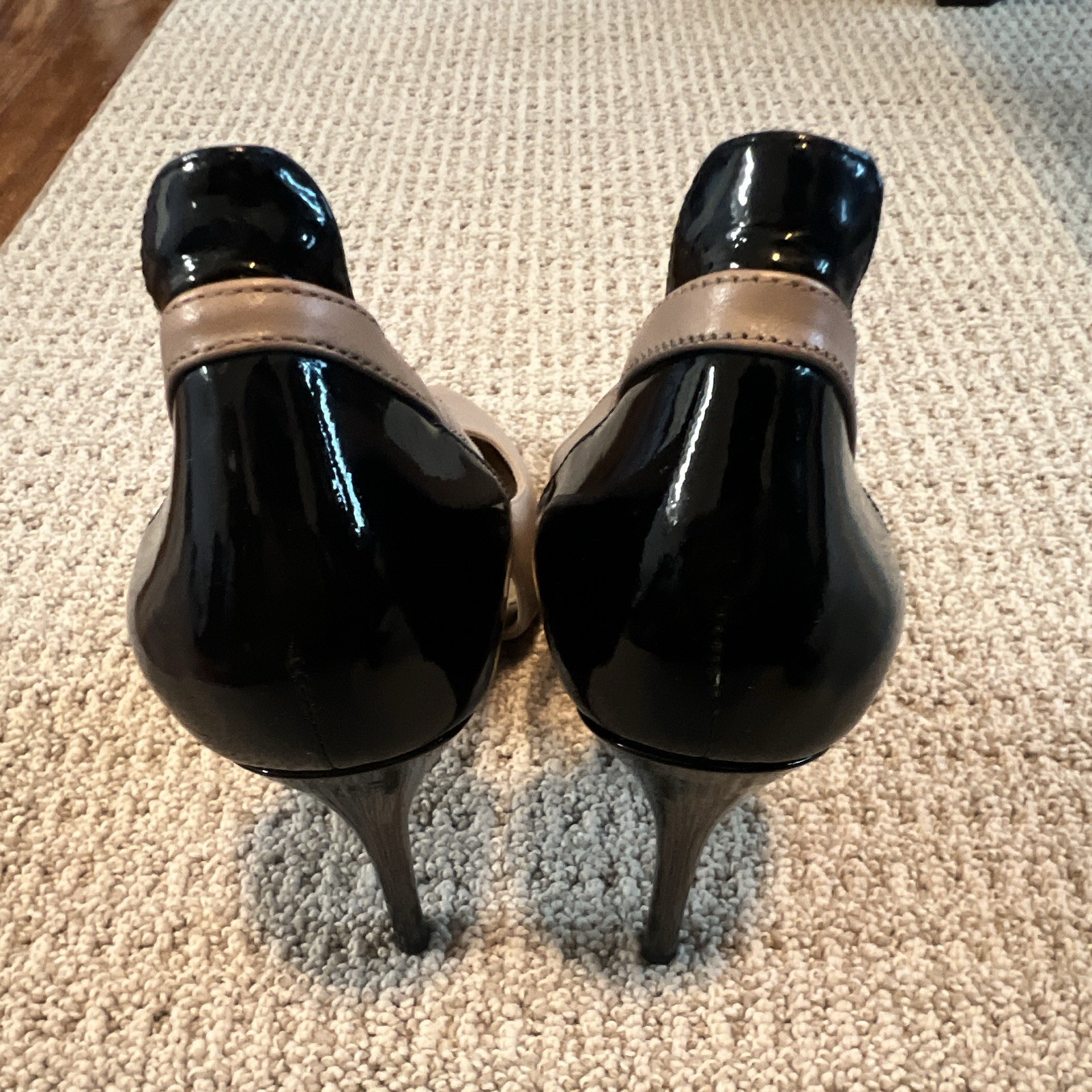 MICHAEL Michael Kors Beige/Black Pointed Toe Stiletto Leather Pumps 6M