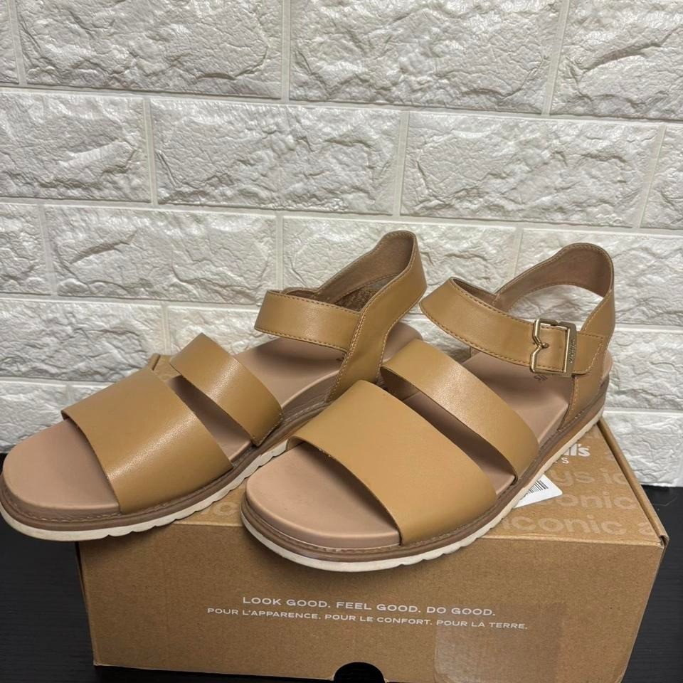 Dr. Scholl’s Shoes Womens Island Glow Strappy Flat Sandal Warm