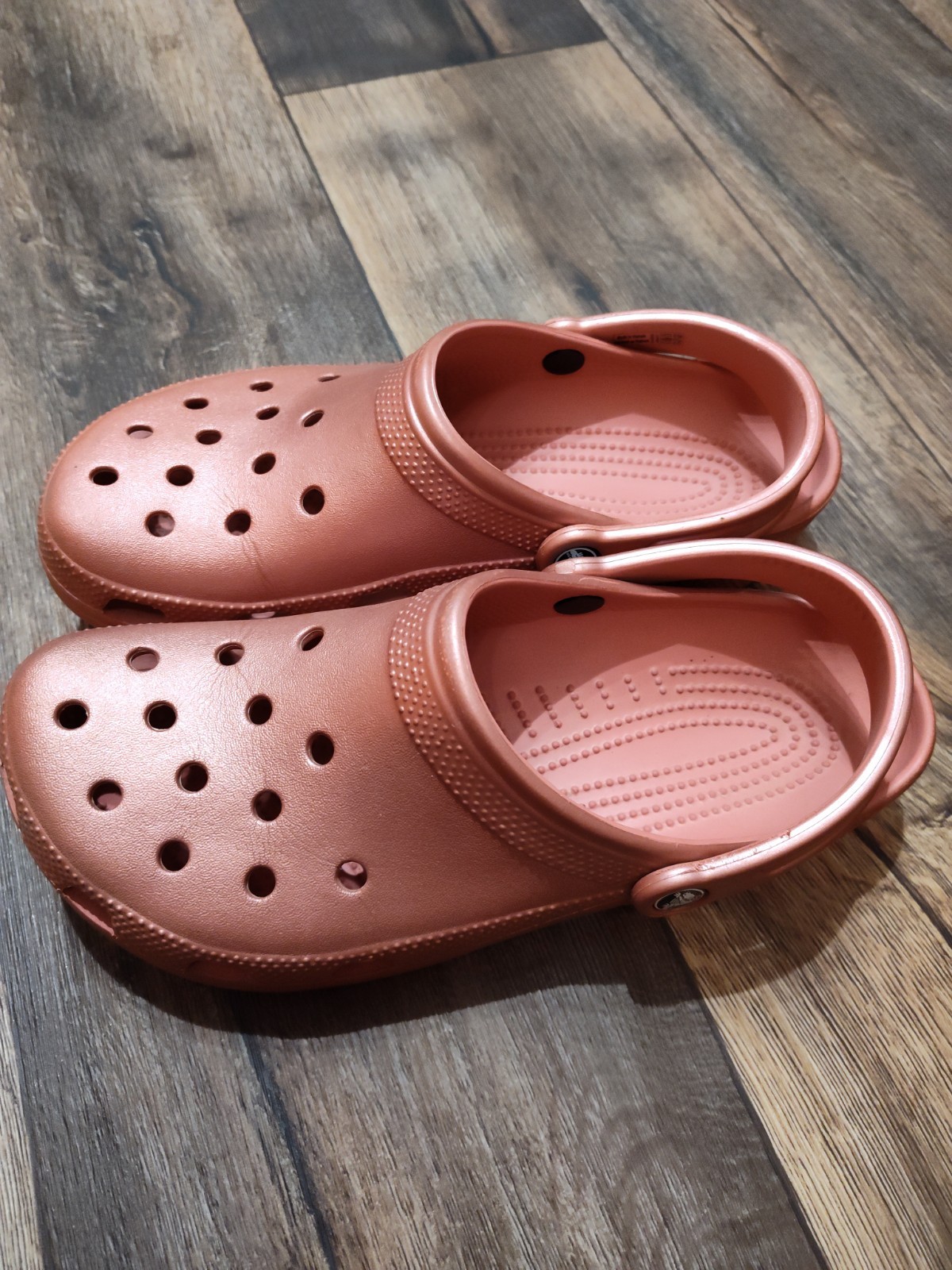 Crocs Women’s Classic Metallic Clog 205831 Strawberry Wine W11 M9