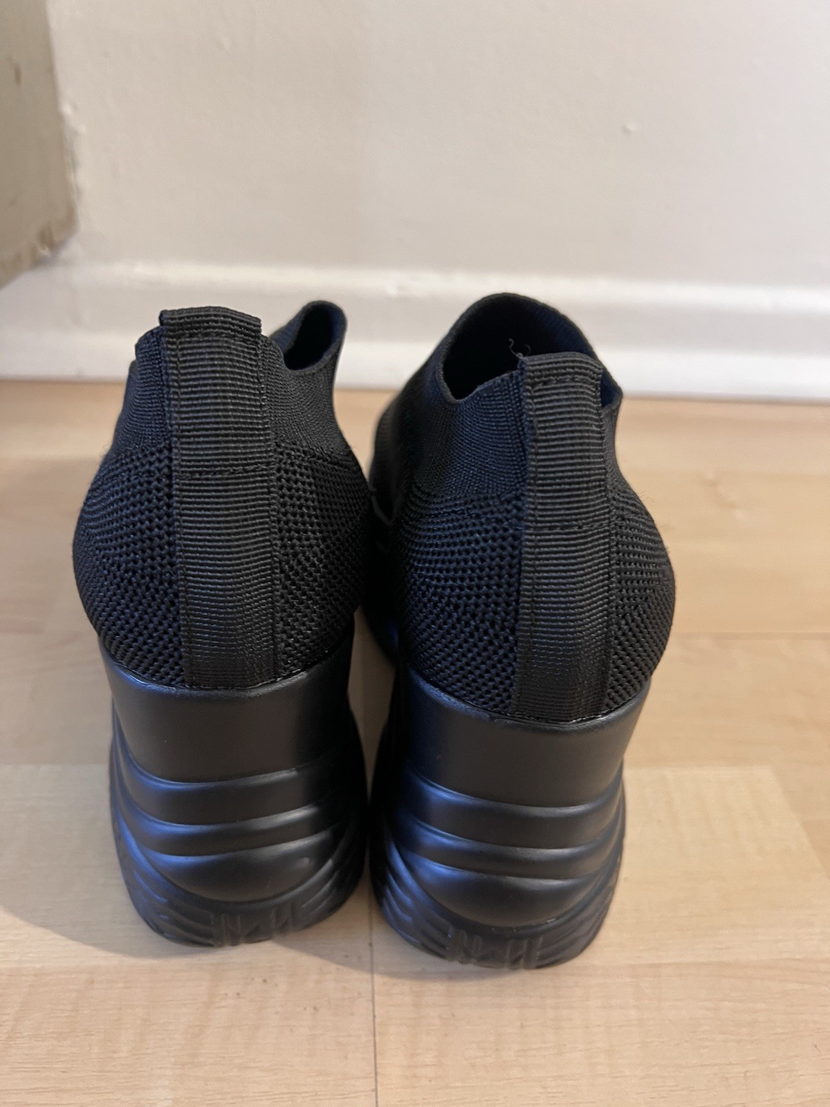 Black Platform Sock Sneakers Size 35 Y2K Streetwear Chunky Slip-On Casual Shoes