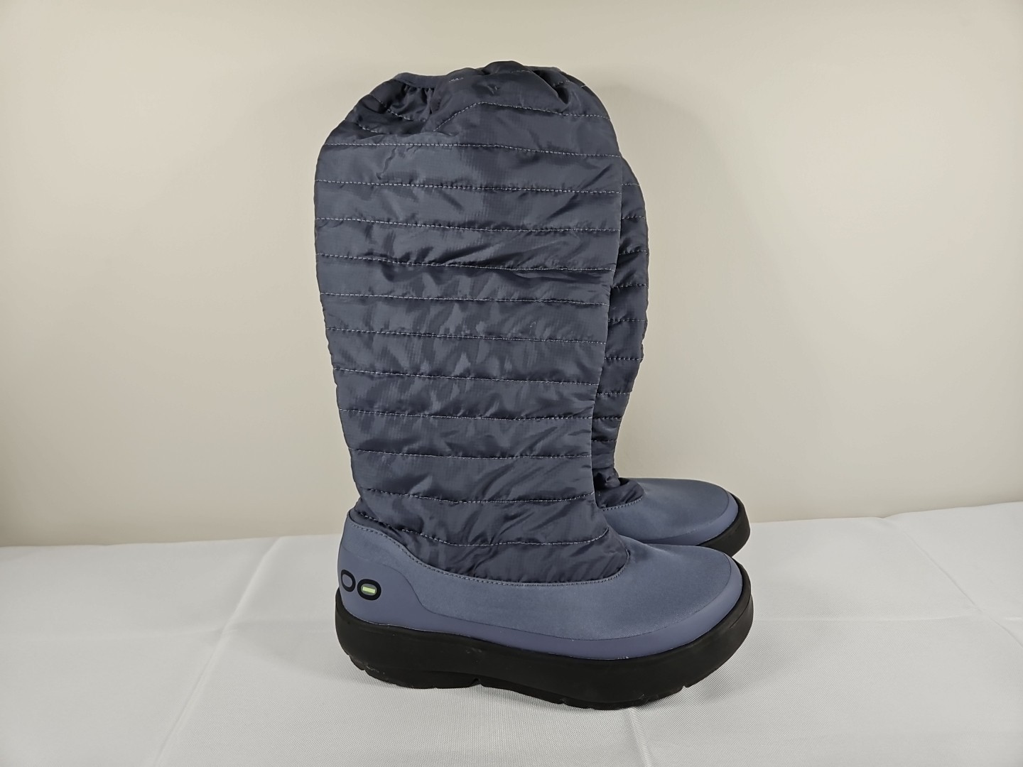 Blue Quilted Textile OOFOS OOmg Recovery Tall Winter Boots US 6.5