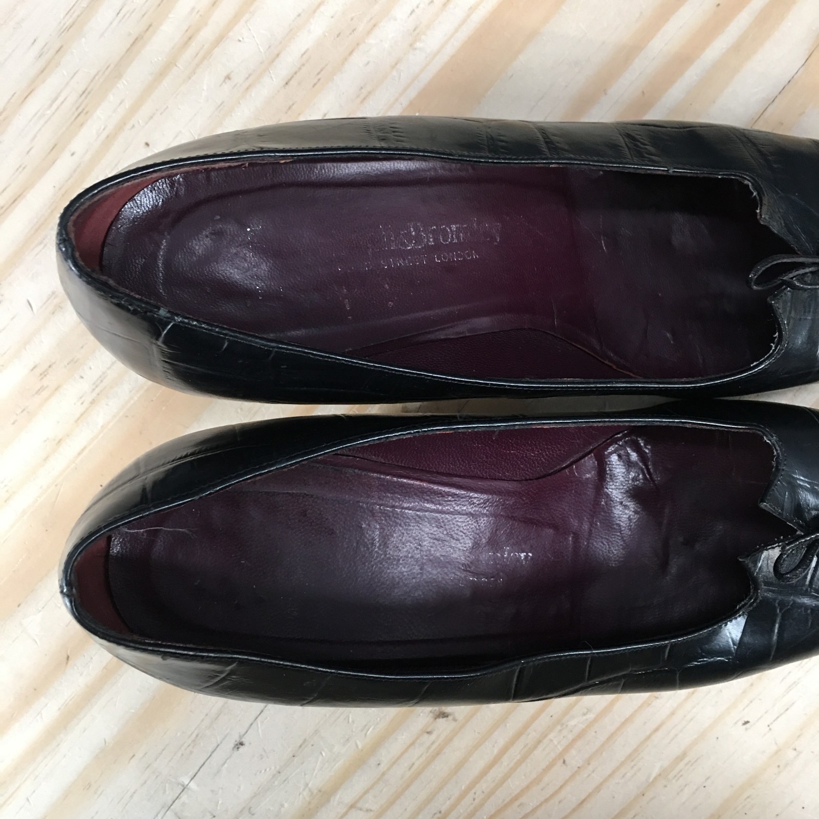 Russell & Bromley Heels Womens 38 Croc Print Slip On Heeled Pumps Black Leather