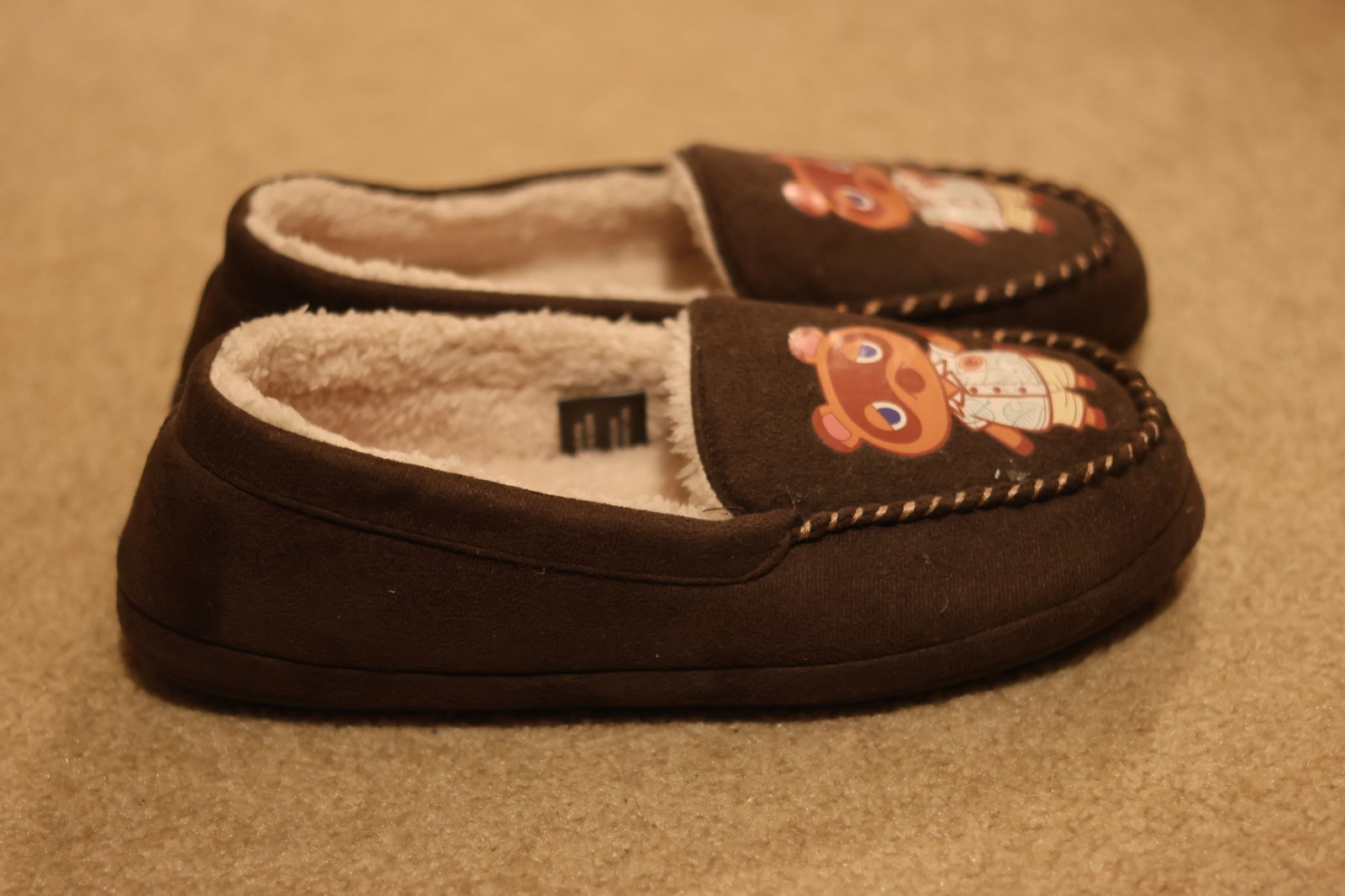 Large L XL Animal Crossing Tom Nook Brown Slippers – Only worn once or twice!