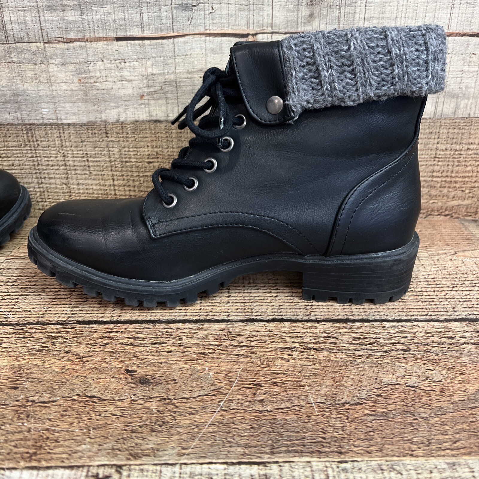 Celebrity NYC Bootie Girls Size 6