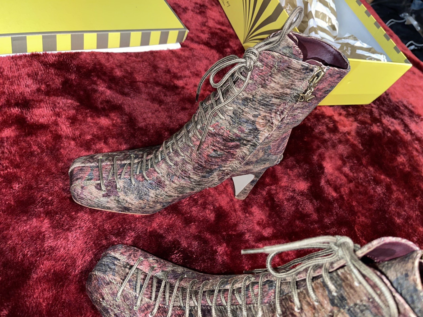 Circus NY by Sam Edelman— Kendra, Pear/ Plum J7324F1900