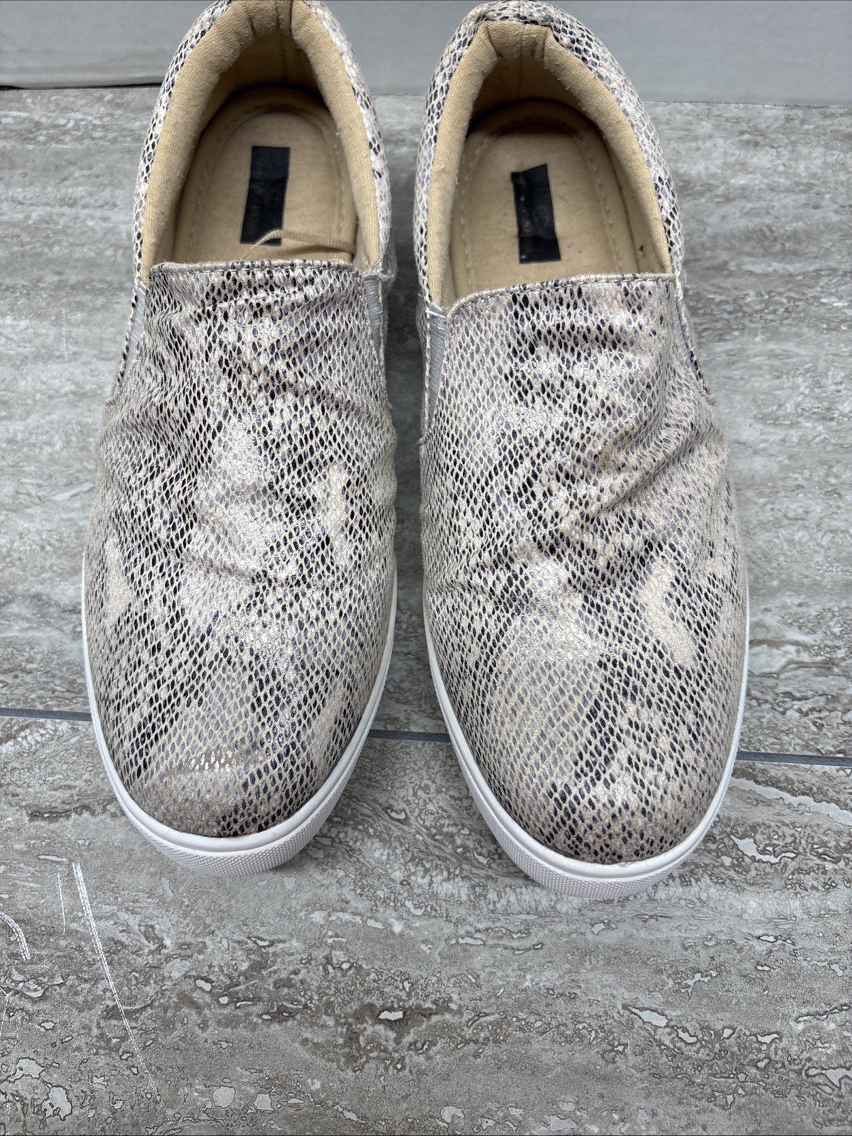 Snake Print Slip On Comfy Sneakers Casual Wear US 9 Daily Shoe