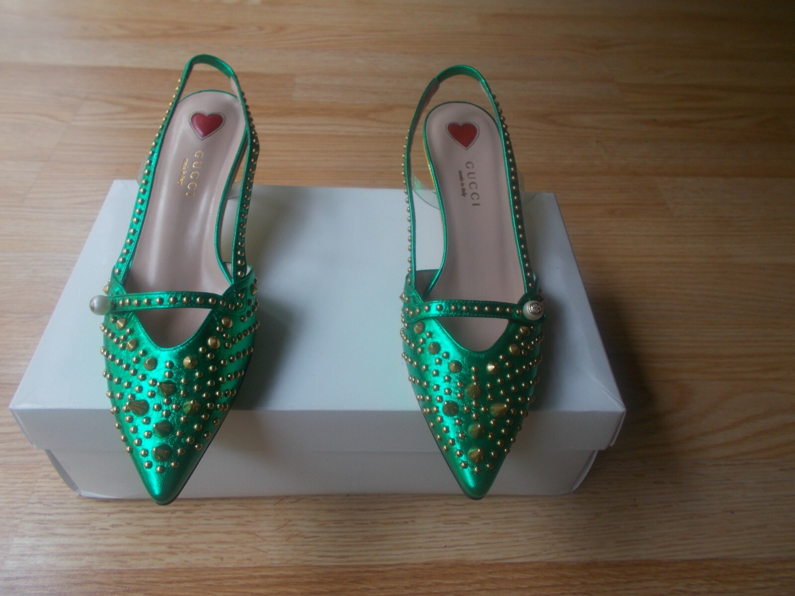 $1410 Gucci Unia Metallic Spike Studded Pearl Sandals Bamboo Heels 36 US 6 NEW