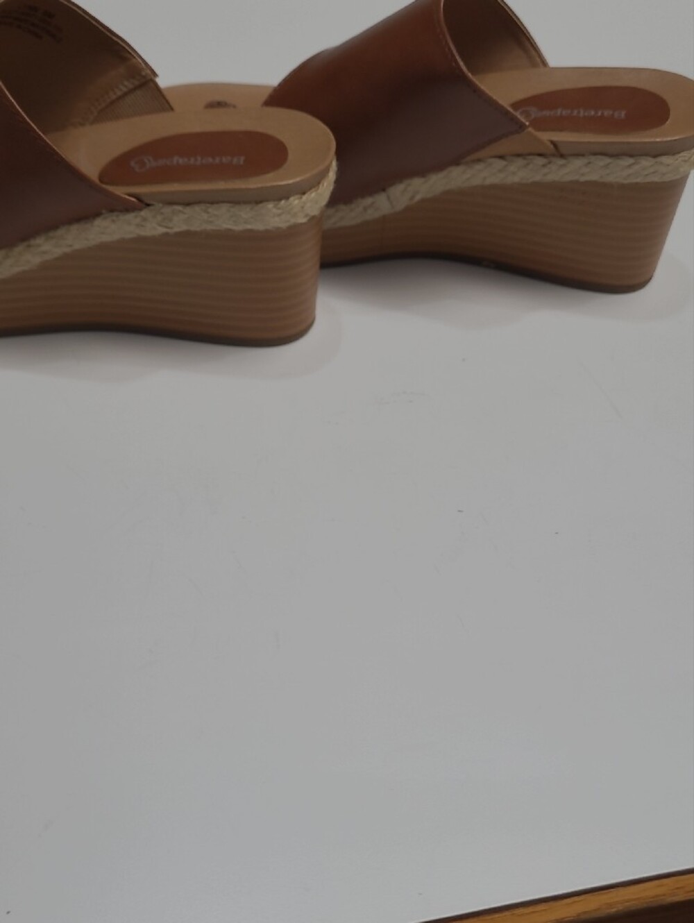 BareTraps Lynn Brown Toe Ring Wedge Platform Sandals – Size 6